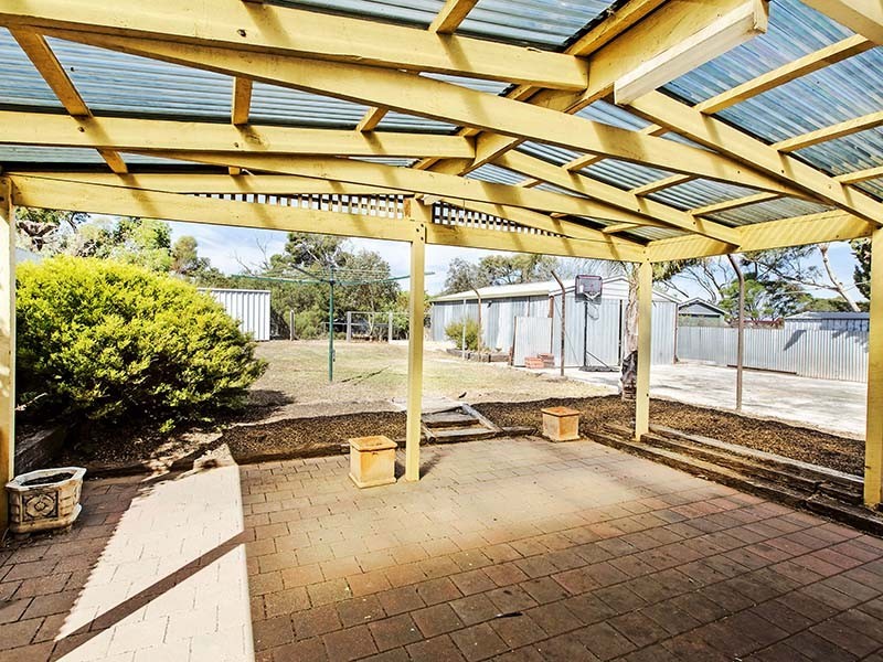 18 Baden Terrace, O’sullivan Beach SA 5166