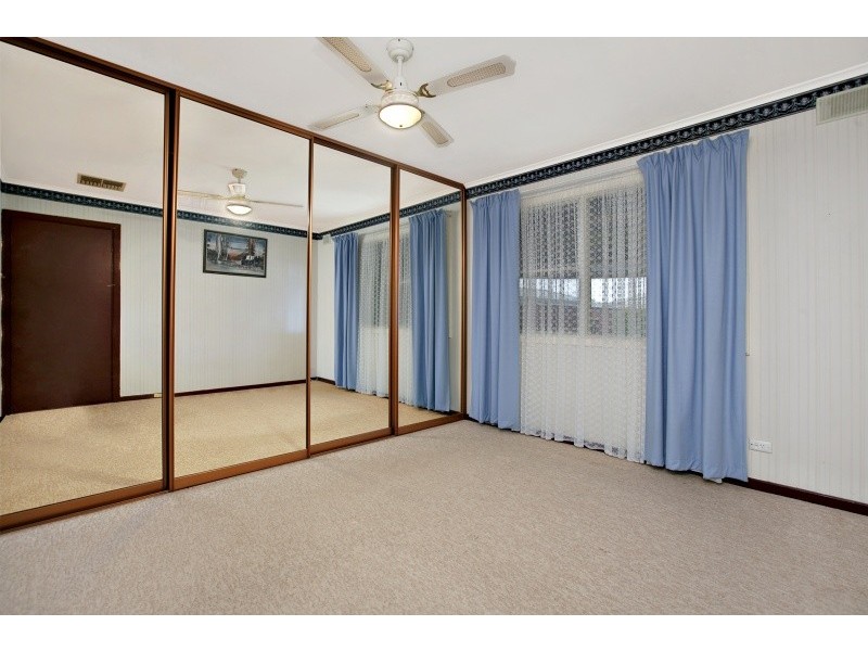 33 McKinna Road, Christie Downs SA 5164
