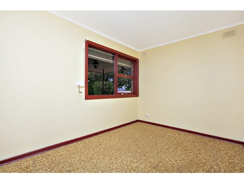 33 McKinna Road, Christie Downs SA 5164