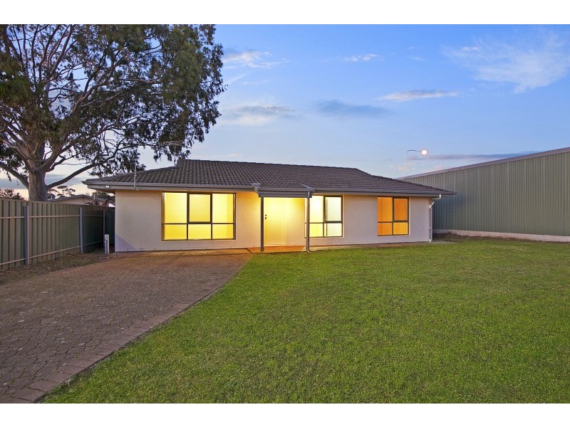 1 Columba Street, Christie Downs SA 5164