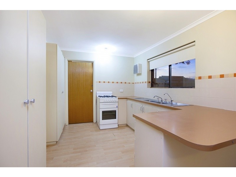 1 Columba Street, Christie Downs SA 5164