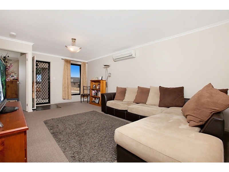 17 Fuschia Street, Huntfield Heights SA 5163