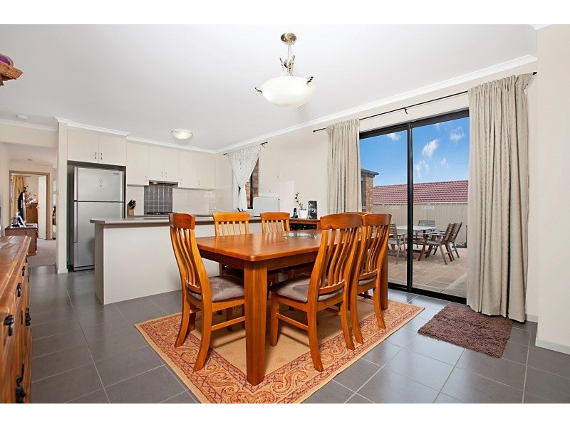 17 Fuschia Street, Huntfield Heights SA 5163