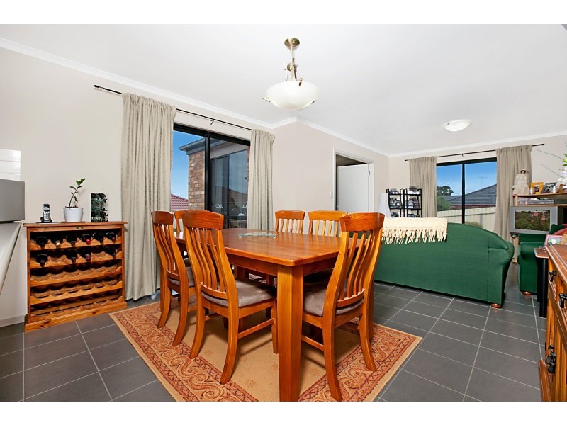 17 Fuschia Street, Huntfield Heights SA 5163