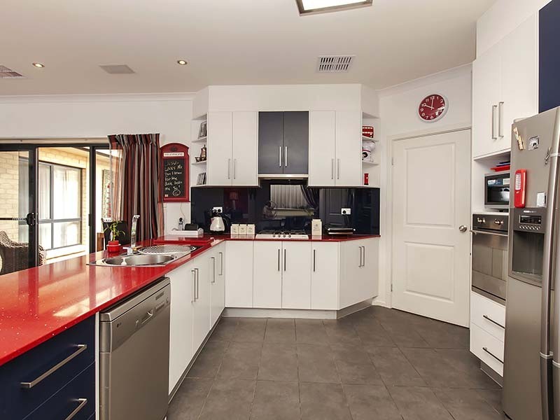 107 Grand Boulevard, Seaford Rise SA 5169