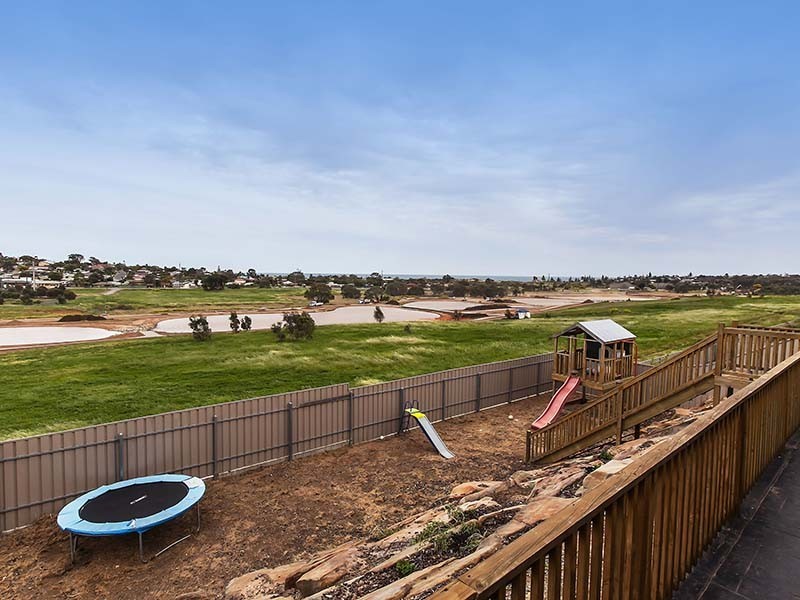 107 Grand Boulevard, Seaford Rise SA 5169
