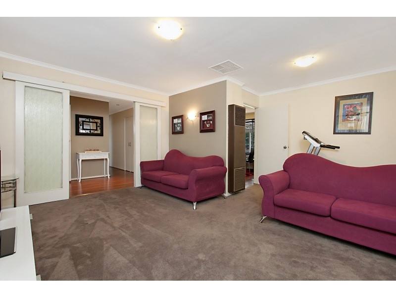 10 Greenloop Crescent, Huntfield Heights SA 5163