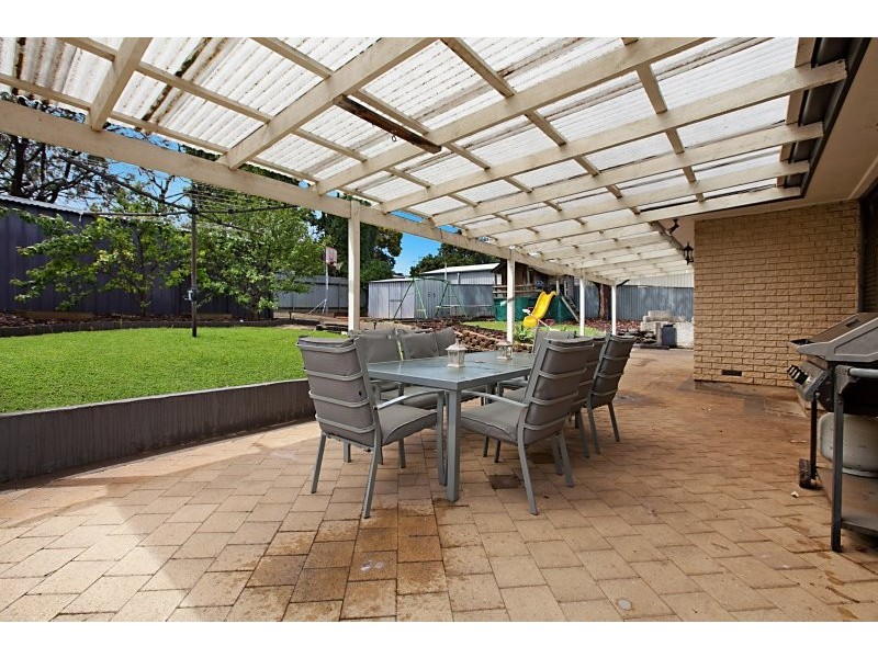 10 Greenloop Crescent, Huntfield Heights SA 5163