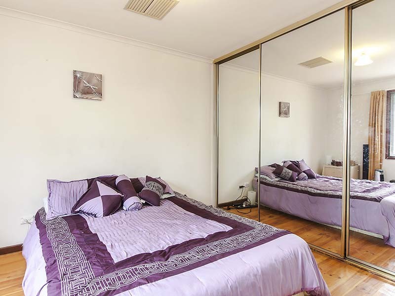 27 Narvik Crescent, Hackham West SA 5163
