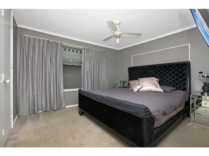 44 McClure Avenue, Reynella East SA 5161