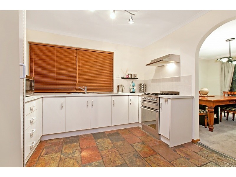 6 St James Street, Woodcroft SA 5162