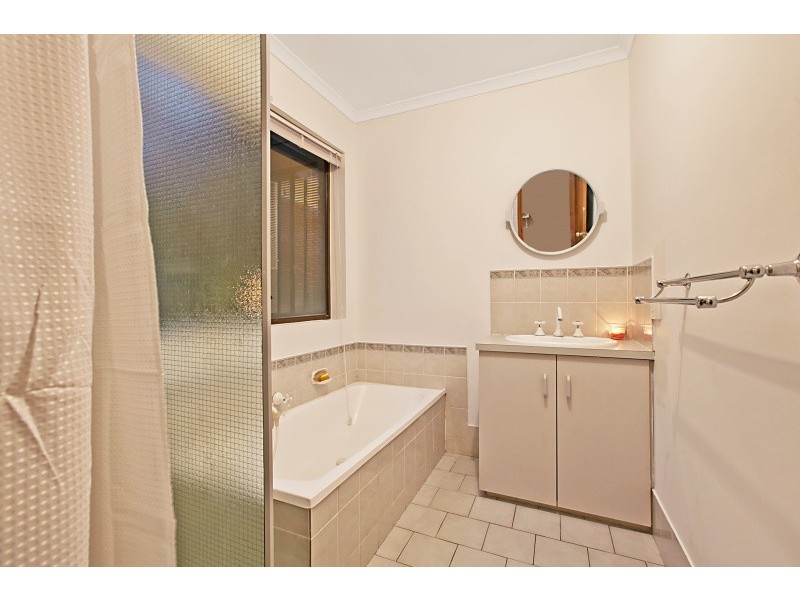 6 St James Street, Woodcroft SA 5162