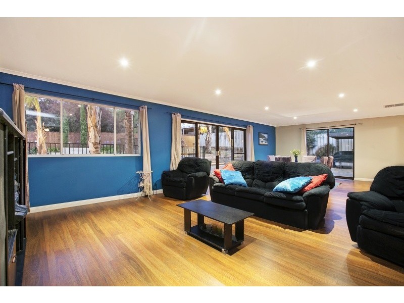 25 Education Road, Happy Valley SA 5159