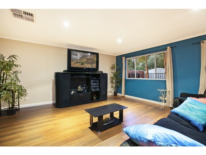 25 Education Road, Happy Valley SA 5159