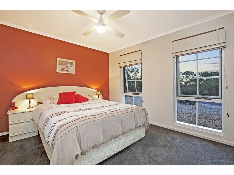 25 Education Road, Happy Valley SA 5159