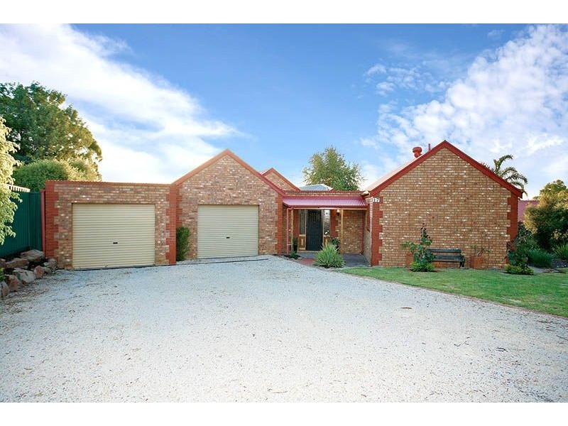 17 Scarpantoni Drive, Mclaren Flat SA 5171