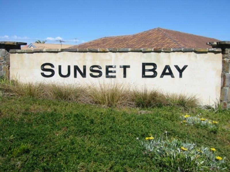 12 Sunset Court, O’sullivan Beach SA 5166