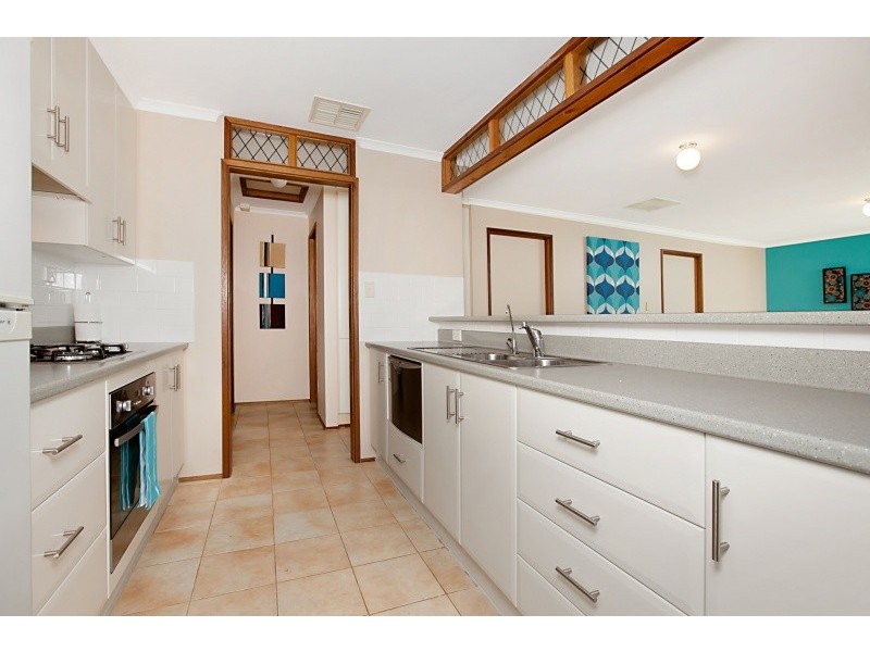 4 Dyson Road, Port Noarlunga SA 5167