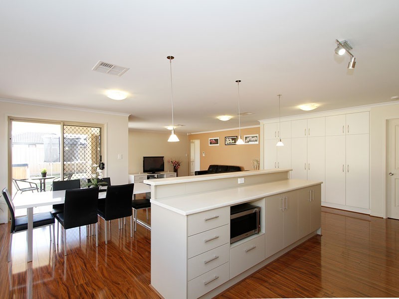 25 Lighthouse Terrace, Seaford Meadows SA 5169