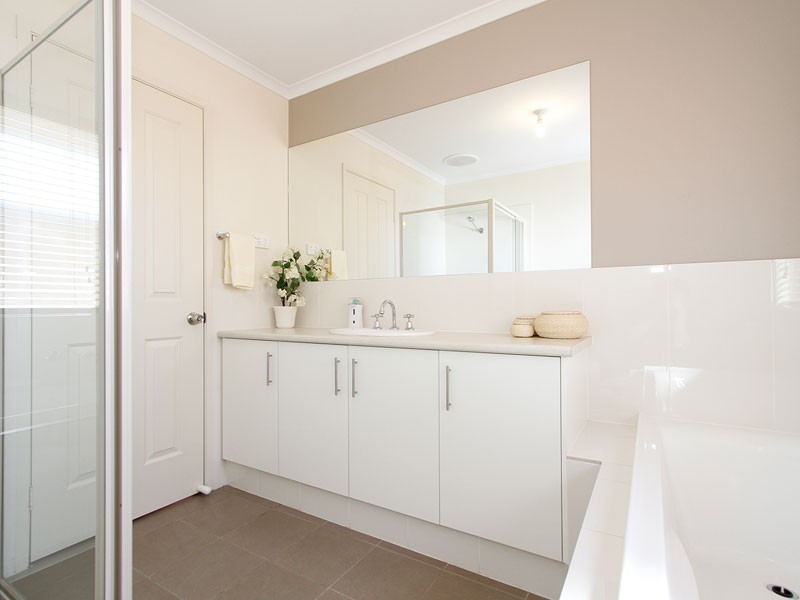 25 Lighthouse Terrace, Seaford Meadows SA 5169