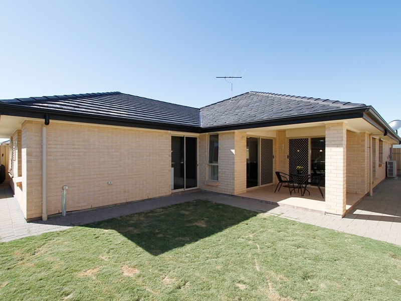 25 Lighthouse Terrace, Seaford Meadows SA 5169