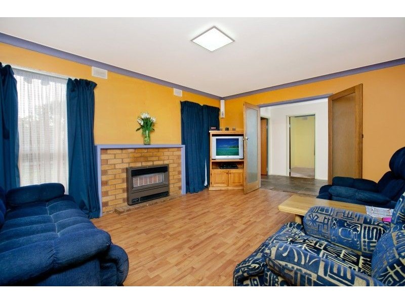 22 Carbenet Drive, Hackham SA 5163