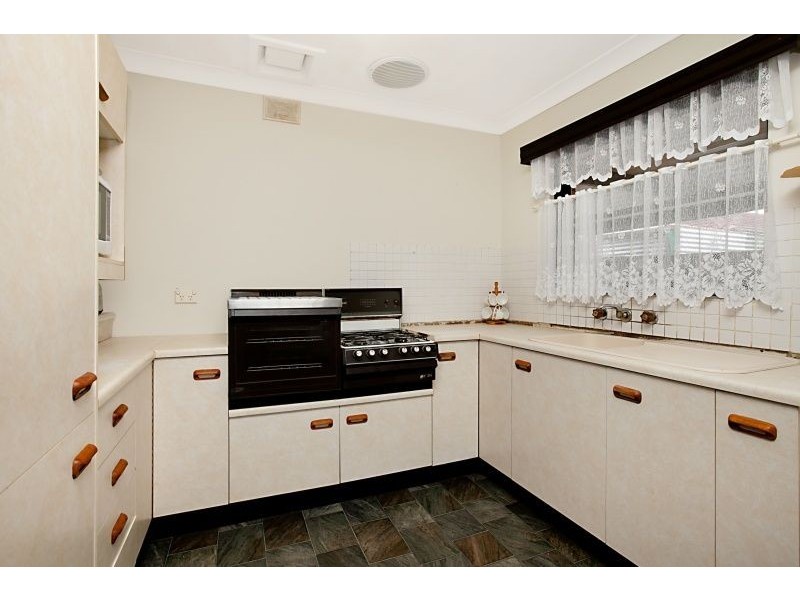 22 Carbenet Drive, Hackham SA 5163