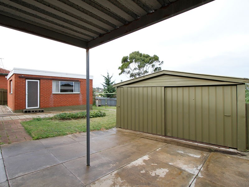 6 Tooma Street, O’sullivan Beach SA 5166