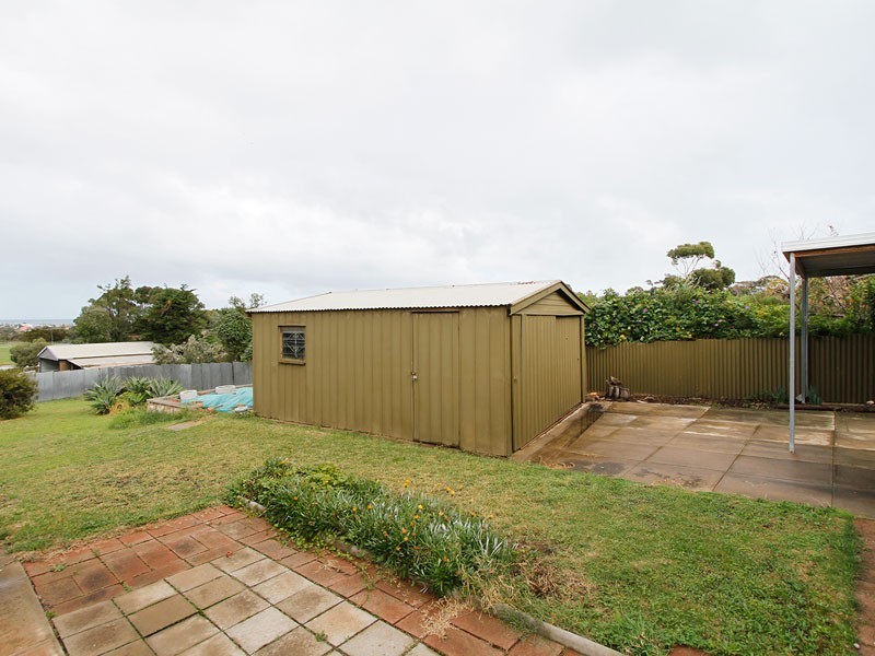 6 Tooma Street, O’sullivan Beach SA 5166