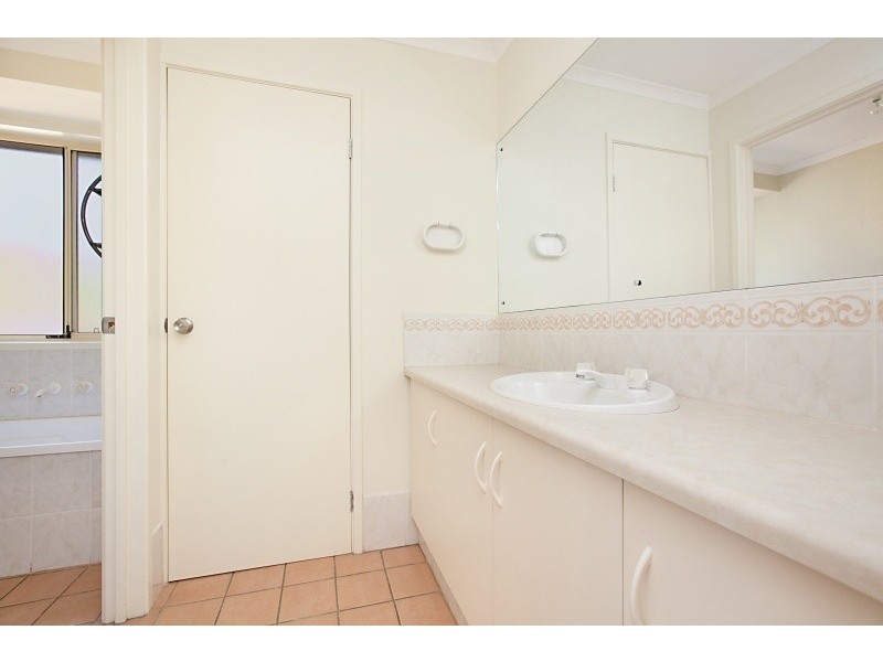 11 Spinks Road, Marino SA 5049