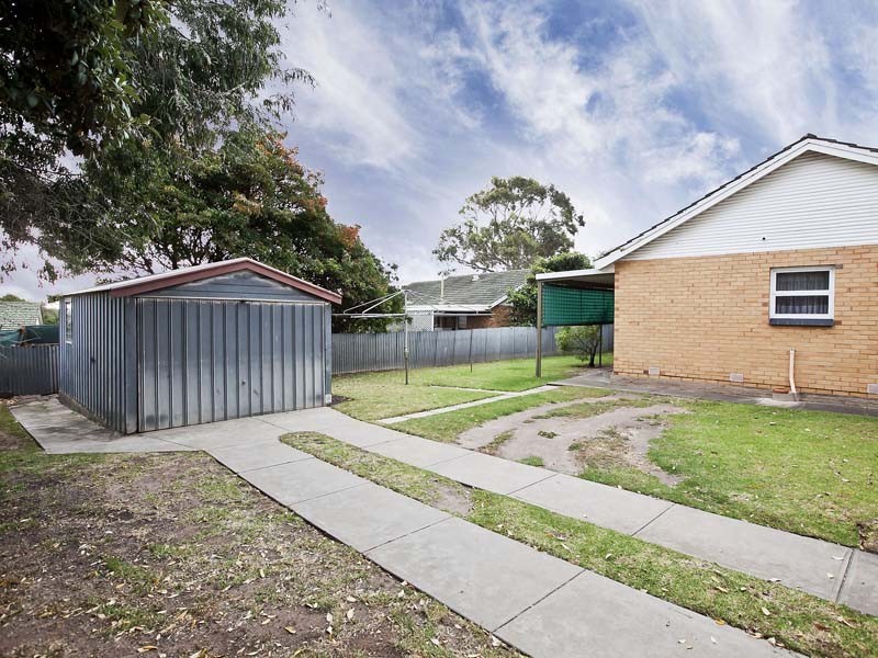 33 Gumeracha Road, O’sullivan Beach SA 5166