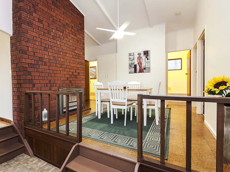 1 Livonia Street, Hallett Cove SA 5158