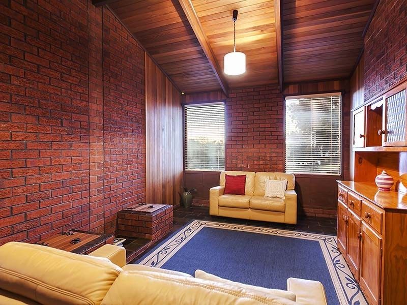 1 Livonia Street, Hallett Cove SA 5158