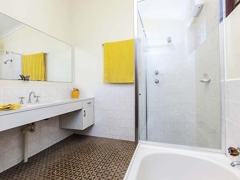 1 Livonia Street, Hallett Cove SA 5158