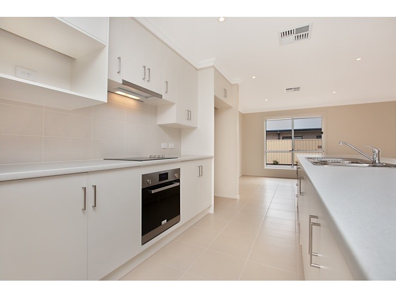 8 Kipsy Street, Aldinga Beach SA 5173