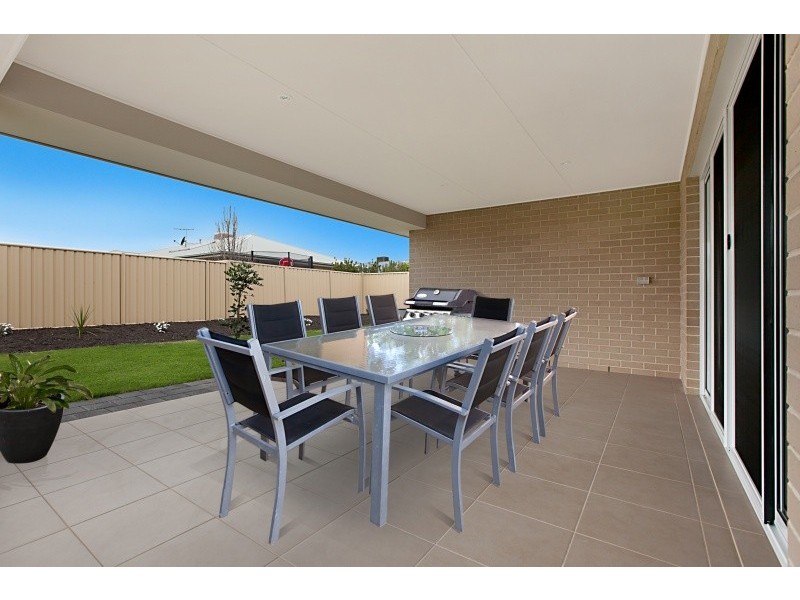 8 Kipsy Street, Aldinga Beach SA 5173