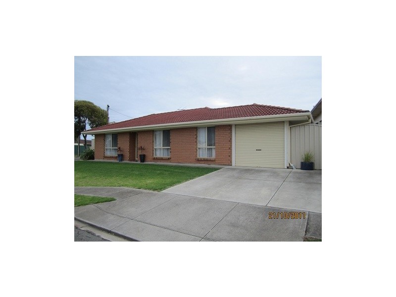 3 Oliver Crescent, Port Noarlunga SA 5167