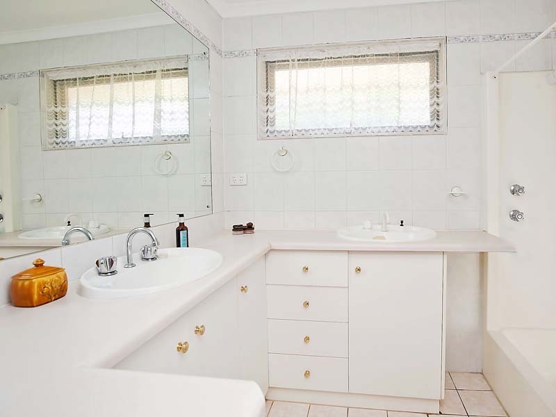 7 Amos Court, Morphett Vale SA 5162