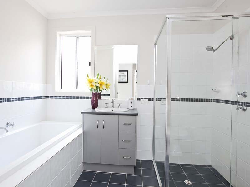 2, 21 Osmund Crescent, Christie Downs SA 5164