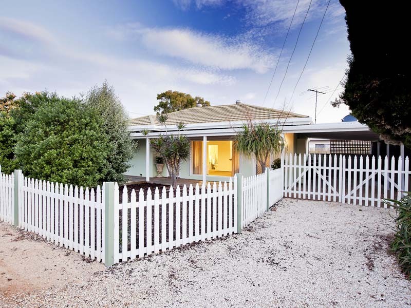 20 Saltash Avenue, Christies Beach SA 5165
