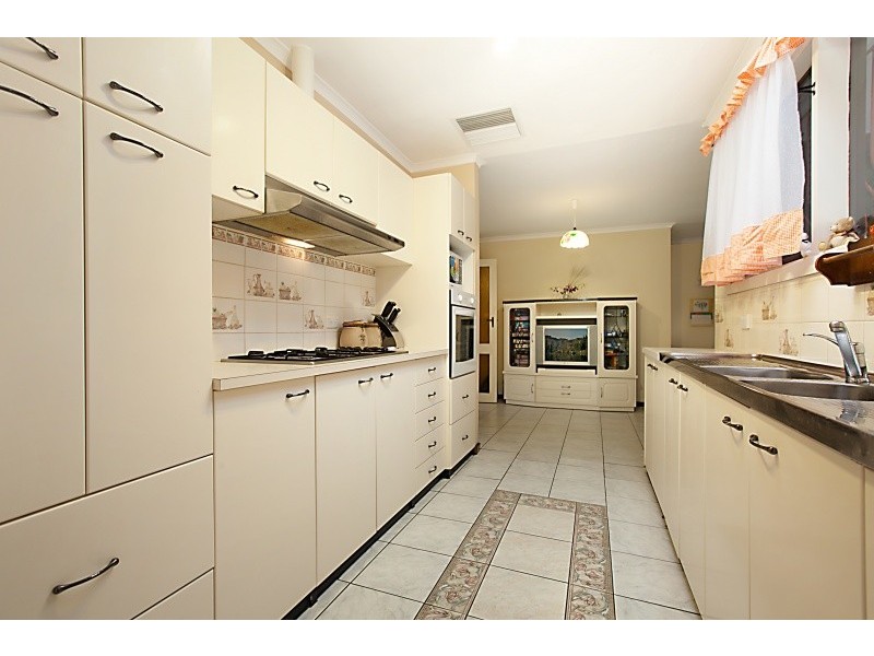 19 Clement Drive, Morphett Vale SA 5162