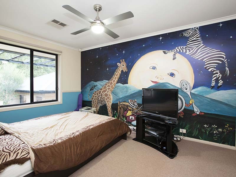 13 Coast View Court, Chandlers Hill SA 5159