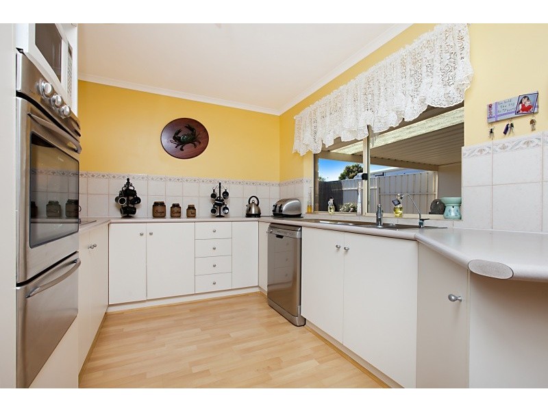 6 Rosina Street, Woodcroft SA 5162