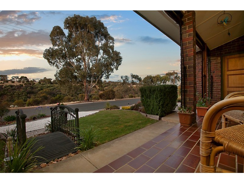 16 Beresford Avenue, Christie Downs SA 5164