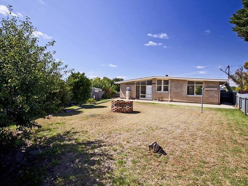 3 Valleyview Crescent, Hackham West SA 5163