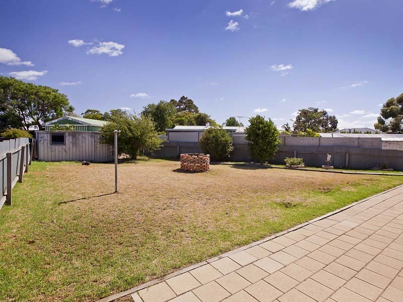 3 Valleyview Crescent, Hackham West SA 5163