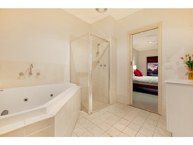 18 Stirling Avenue, Sellicks Beach SA 5174