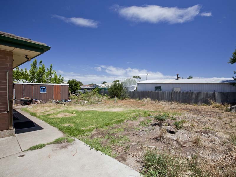 37 Dominic Crescent, Morphett Vale SA 5162