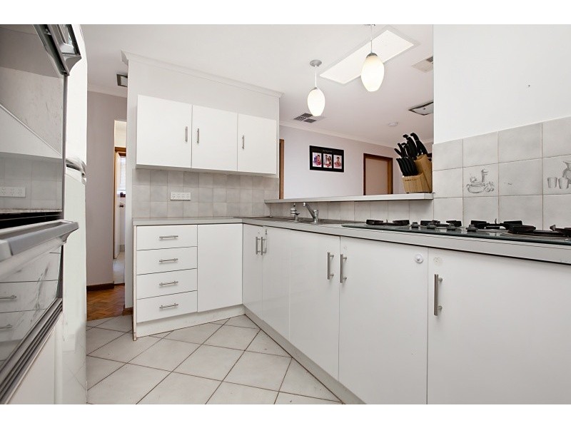 37 Holly Rise, Hackham West SA 5163