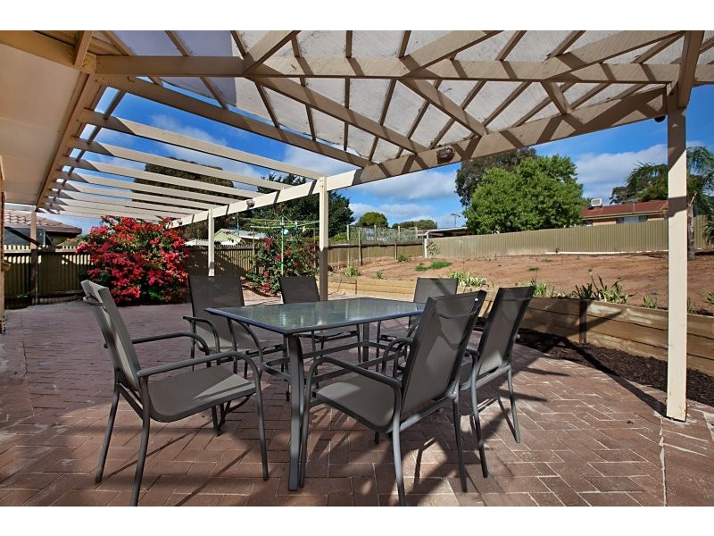 37 Holly Rise, Hackham West SA 5163